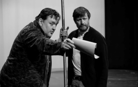 Attila Ravenn&aacute;ban &ndash; k&ouml;zeledik a premier